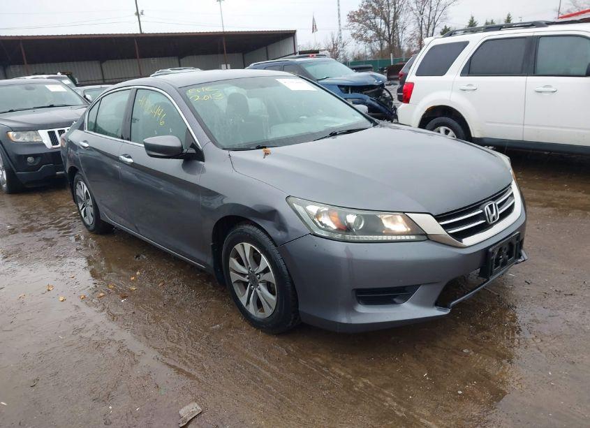 2013 Honda Accord LX (VIN 1HGCR2F3XDA040040) main photo