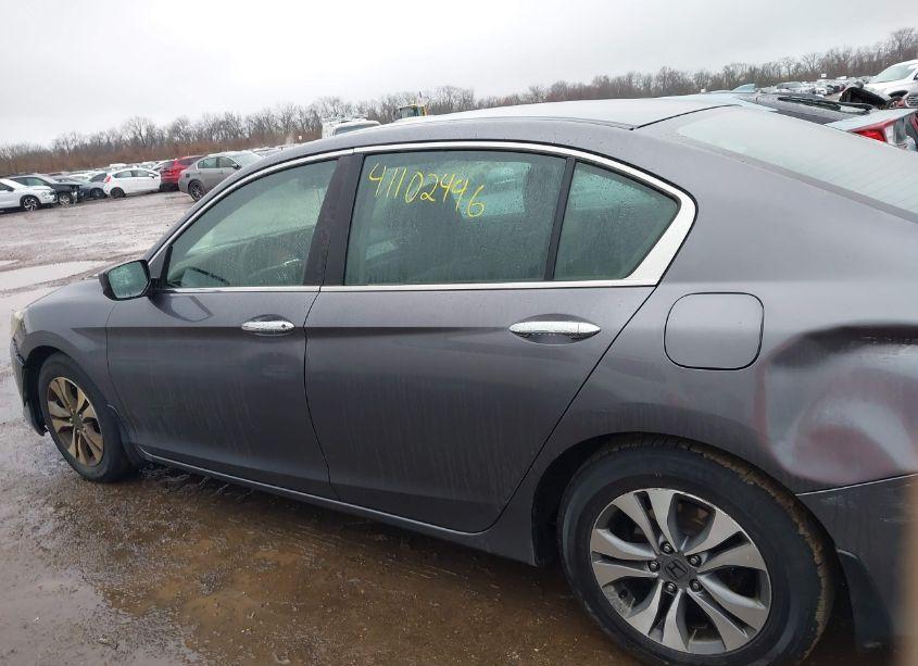 Photo 14 of 2013 Honda Accord LX (VIN 1HGCR2F3XDA040040)