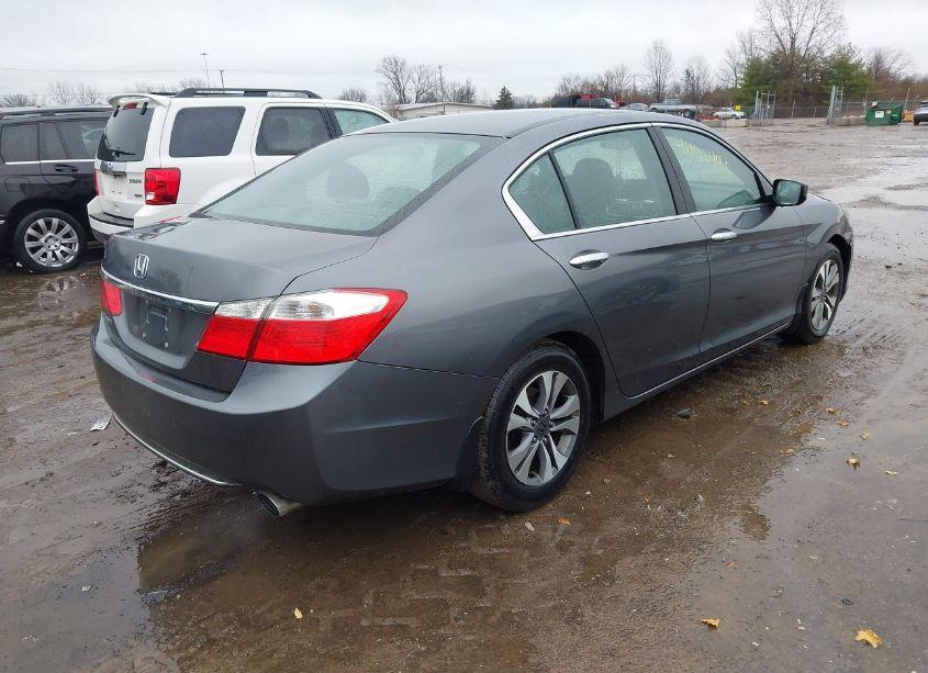 Photo 4 of 2013 Honda Accord LX (VIN 1HGCR2F3XDA040040)