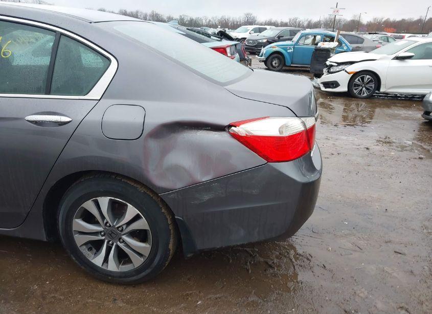 Photo 6 of 2013 Honda Accord LX (VIN 1HGCR2F3XDA040040)