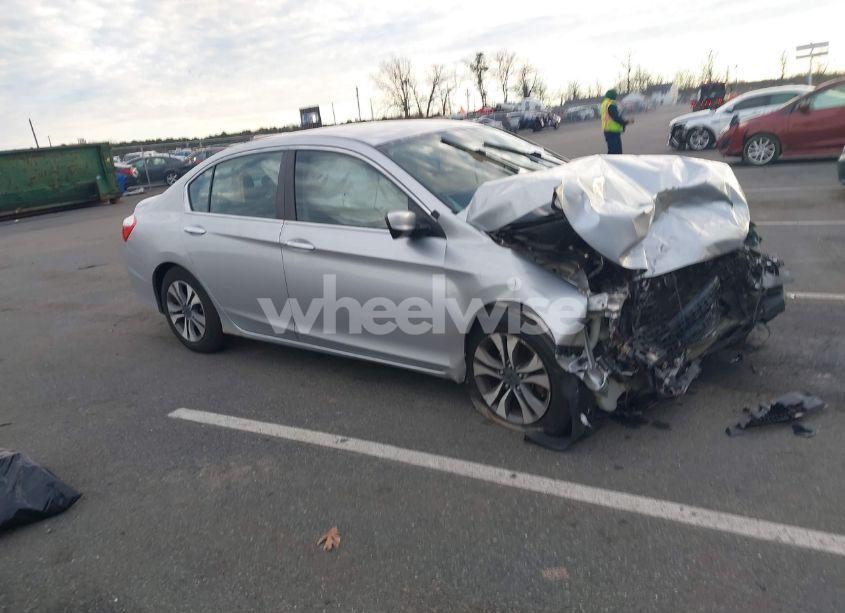 2013 Honda Accord LX (VIN 1HGCR2F3XDA053855) main photo