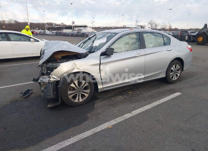 Photo 2 of 2013 Honda Accord LX (VIN 1HGCR2F3XDA053855)