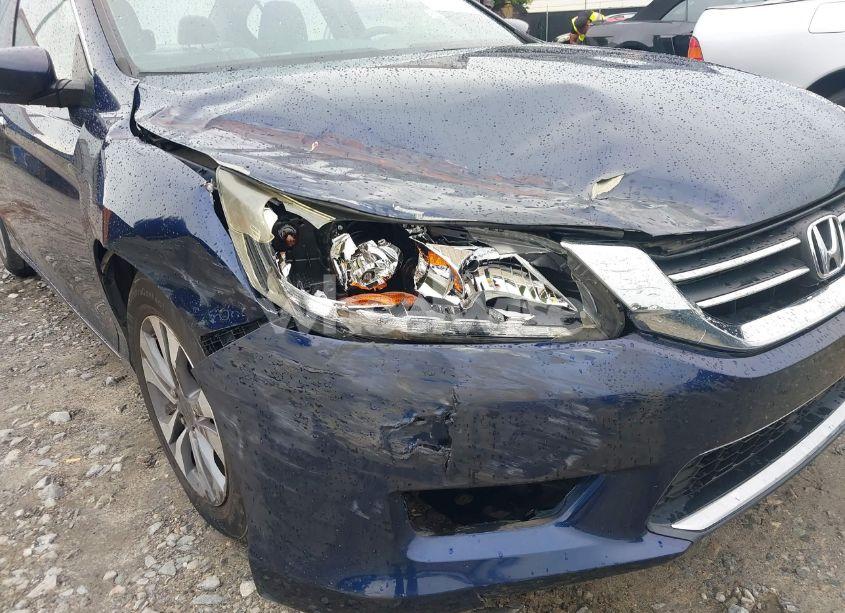 Photo 6 of 2013 Honda Accord LX (VIN 1HGCR2F3XDA054097)