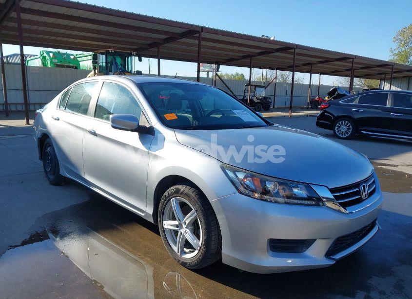 2013 Honda Accord LX (VIN 1HGCR2F3XDA069568) main photo