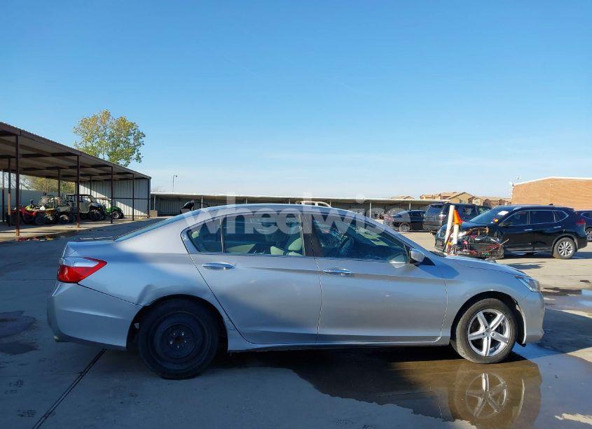Photo 13 of 2013 Honda Accord LX (VIN 1HGCR2F3XDA069568)