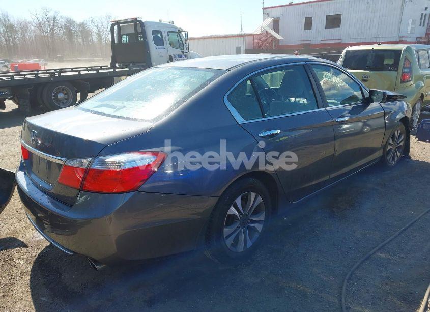 Photo 4 of 2013 Honda Accord LX (VIN 1HGCR2F3XDA107445)