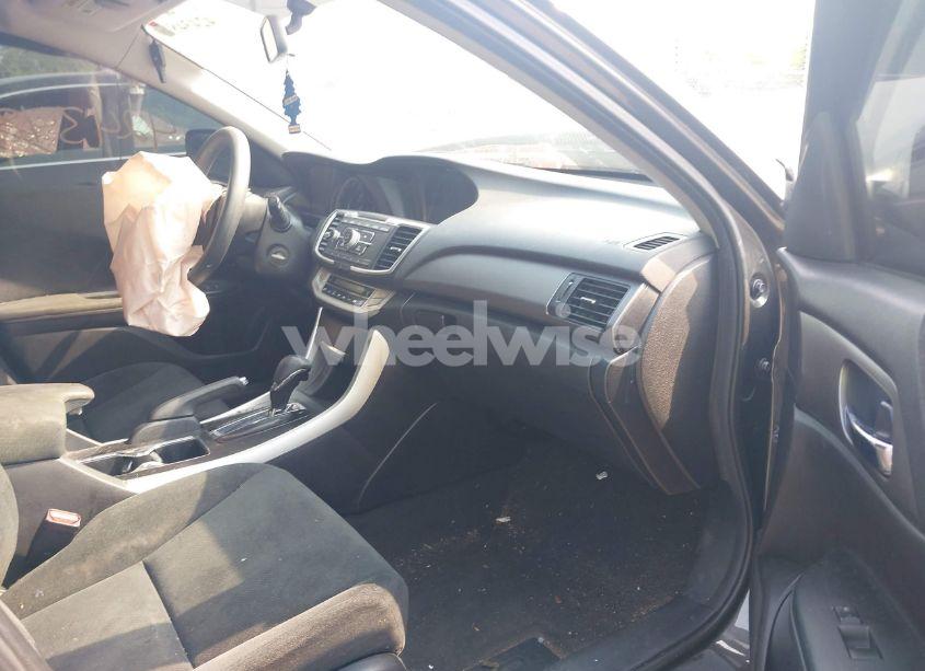 Photo 5 of 2013 Honda Accord LX (VIN 1HGCR2F3XDA142230)