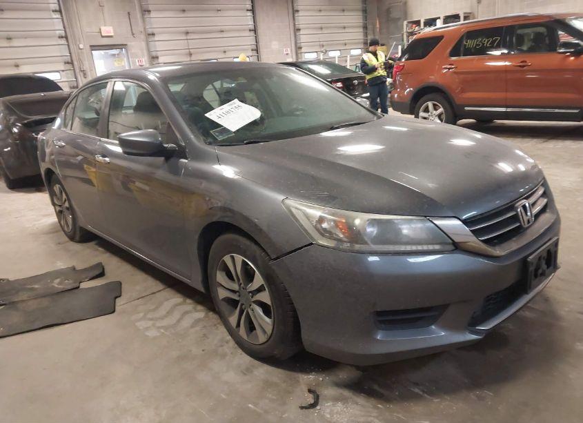 2013 Honda Accord LX (VIN 1HGCR2F3XDA143796) main photo