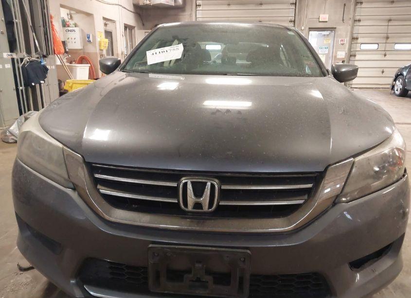 Photo 12 of 2013 Honda Accord LX (VIN 1HGCR2F3XDA143796)
