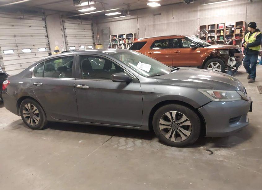 Photo 13 of 2013 Honda Accord LX (VIN 1HGCR2F3XDA143796)
