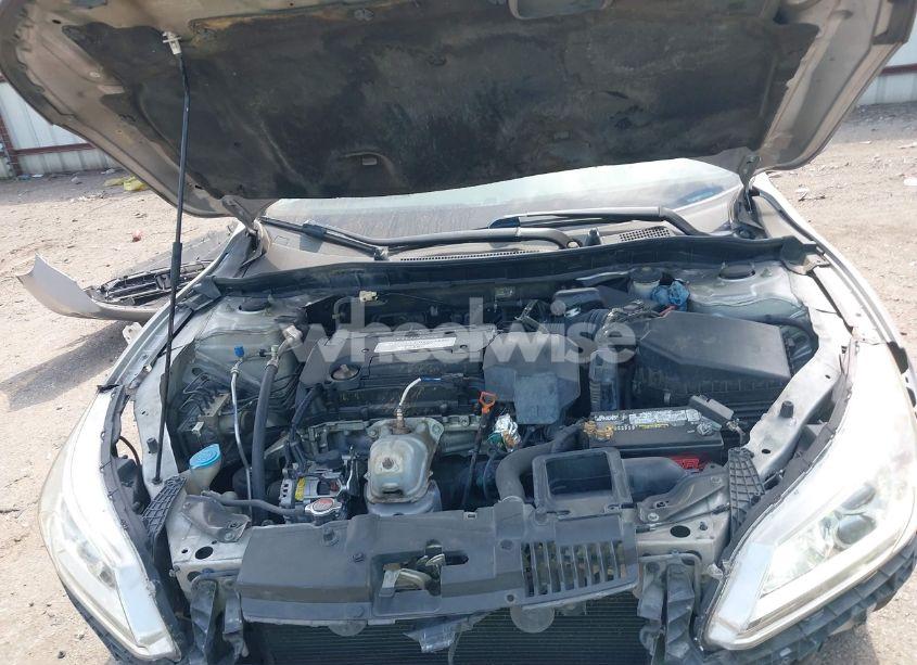 Photo 10 of 2013 Honda Accord LX (VIN 1HGCR2F3XDA148576)