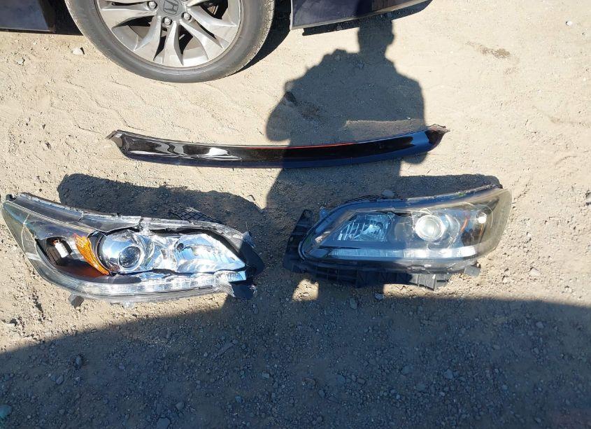 Photo 12 of 2013 Honda Accord LX (VIN 1HGCR2F3XDA177740)