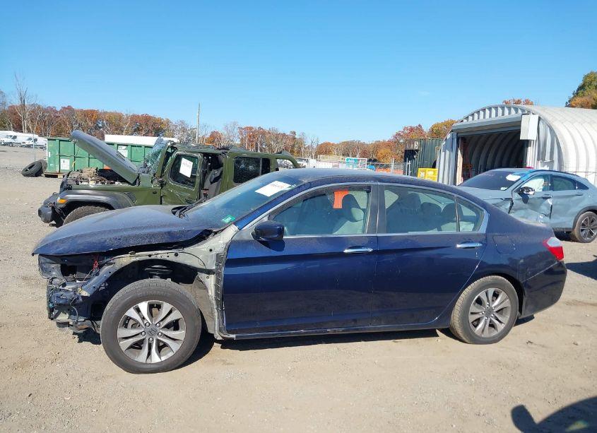 Photo 15 of 2013 Honda Accord LX (VIN 1HGCR2F3XDA177740)