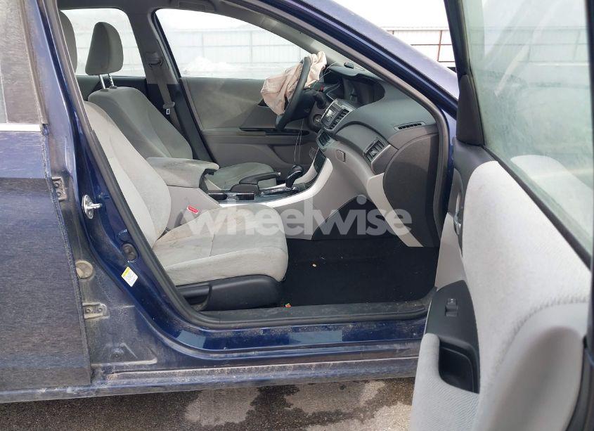 Photo 5 of 2013 Honda Accord LX (VIN 1HGCR2F3XDA191380)