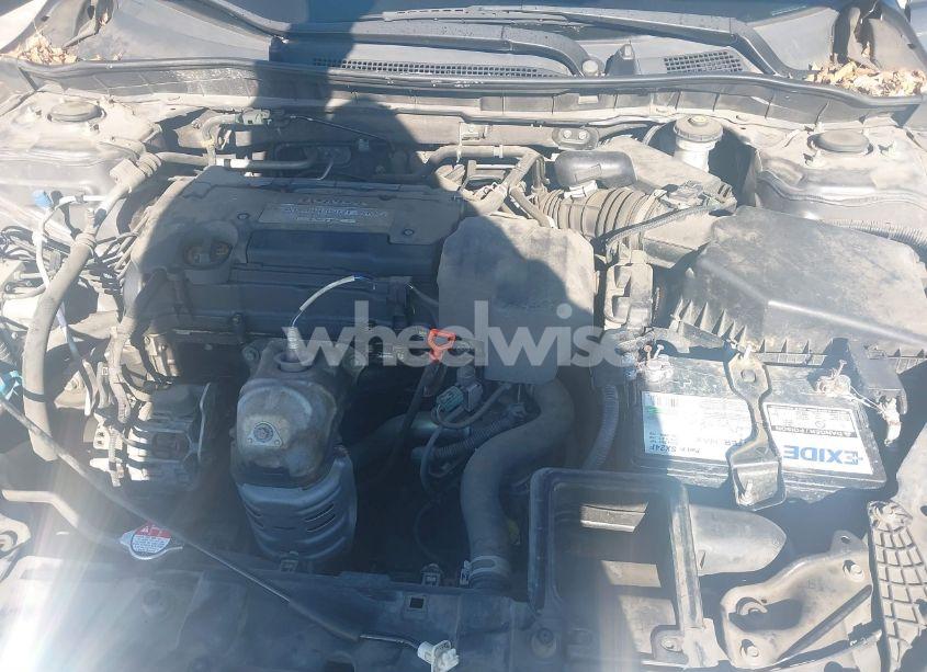 Photo 10 of 2013 Honda Accord LX (VIN 1HGCR2F3XDA236978)