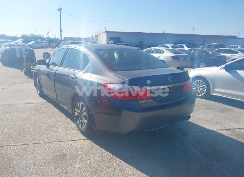 Photo 3 of 2013 Honda Accord LX (VIN 1HGCR2F3XDA236978)