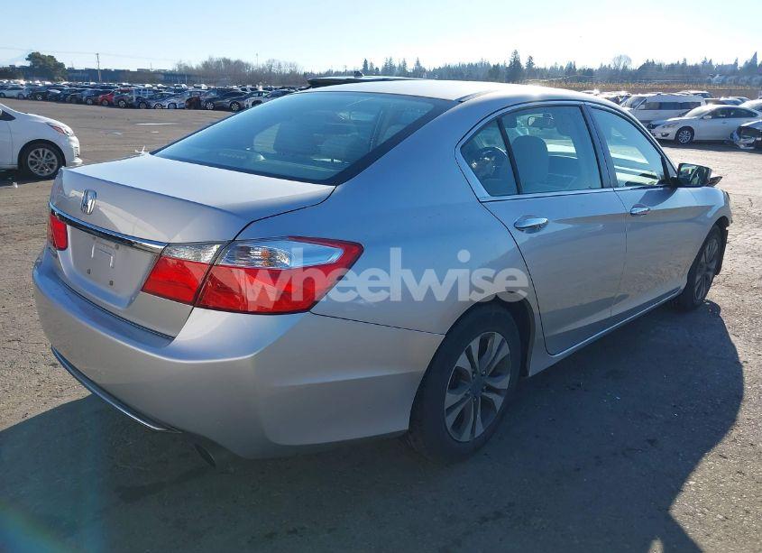 Photo 4 of 2013 Honda Accord LX (VIN 1HGCR2F3XDA283847)