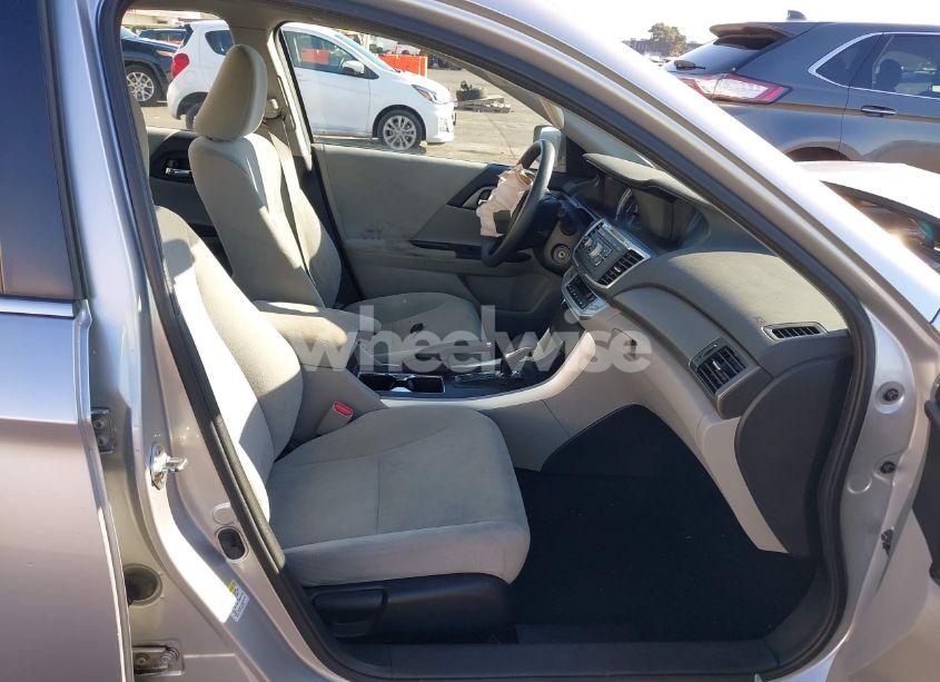 Photo 5 of 2013 Honda Accord LX (VIN 1HGCR2F3XDA283847)