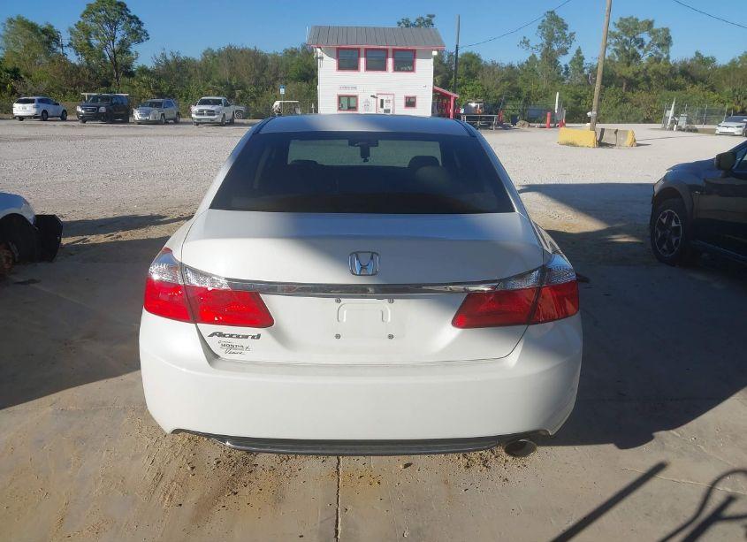 Photo 16 of 2014 Honda Accord LX (VIN 1HGCR2F3XEA021800)