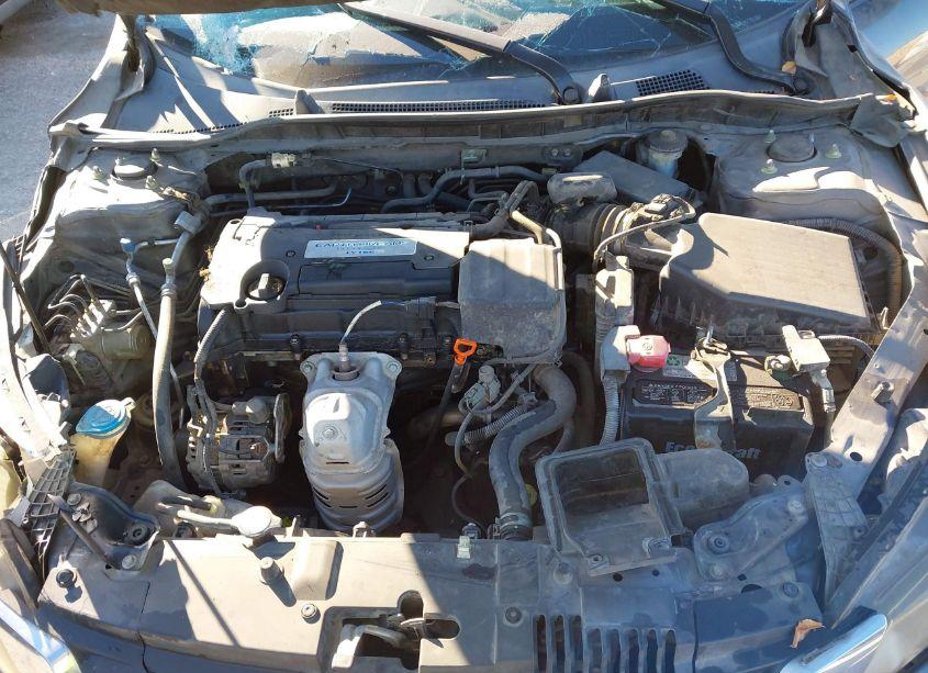 Photo 10 of 2014 Honda Accord LX (VIN 1HGCR2F3XEA056417)