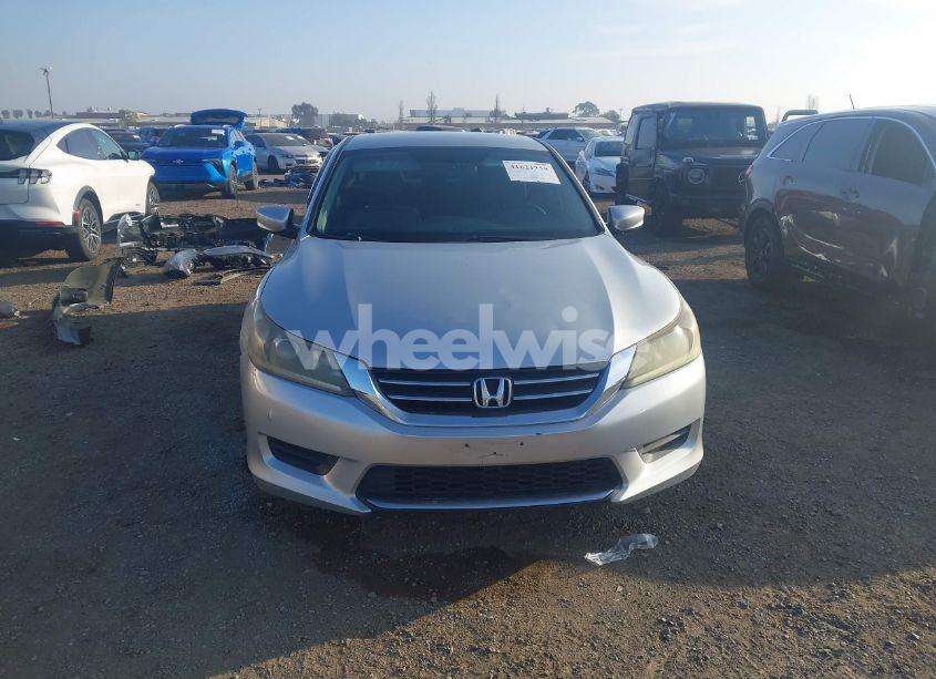 Photo 13 of 2014 Honda Accord LX (VIN 1HGCR2F3XEA117832)