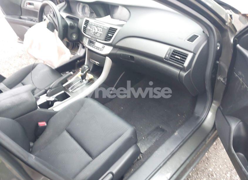 Photo 5 of 2014 Honda Accord LX (VIN 1HGCR2F3XEA127213)