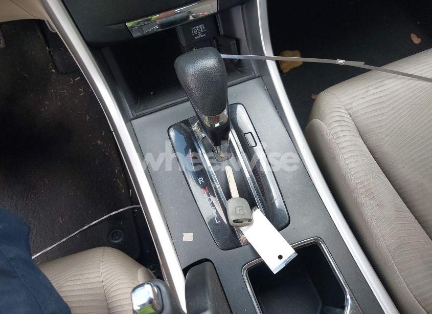 Photo 11 of 2014 Honda Accord LX (VIN 1HGCR2F3XEA179828)