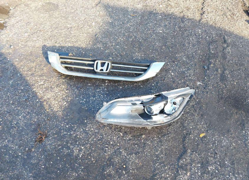 Photo 12 of 2014 Honda Accord LX (VIN 1HGCR2F3XEA216246)