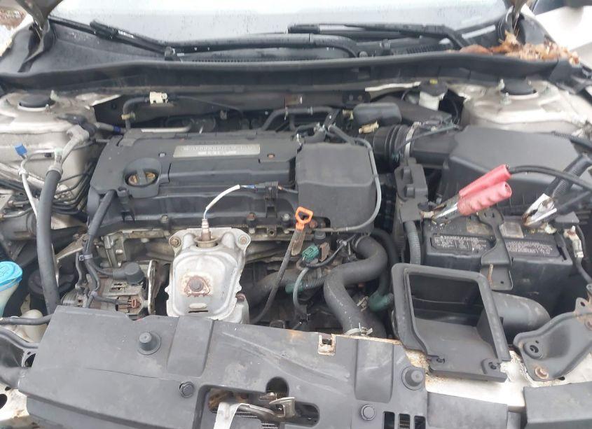 Photo 10 of 2014 Honda Accord LX (VIN 1HGCR2F3XEA256164)