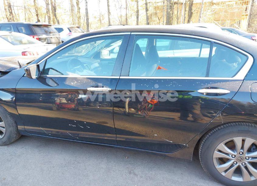 Photo 14 of 2015 Honda Accord LX (VIN 1HGCR2F3XFA005114)