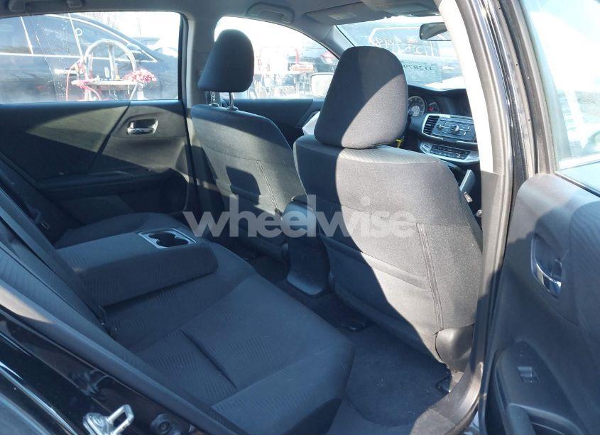 Photo 8 of 2015 Honda Accord LX (VIN 1HGCR2F3XFA005114)