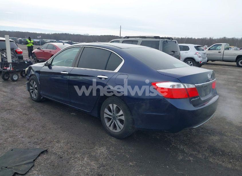 Photo 3 of 2015 Honda Accord LX (VIN 1HGCR2F3XFA006988)