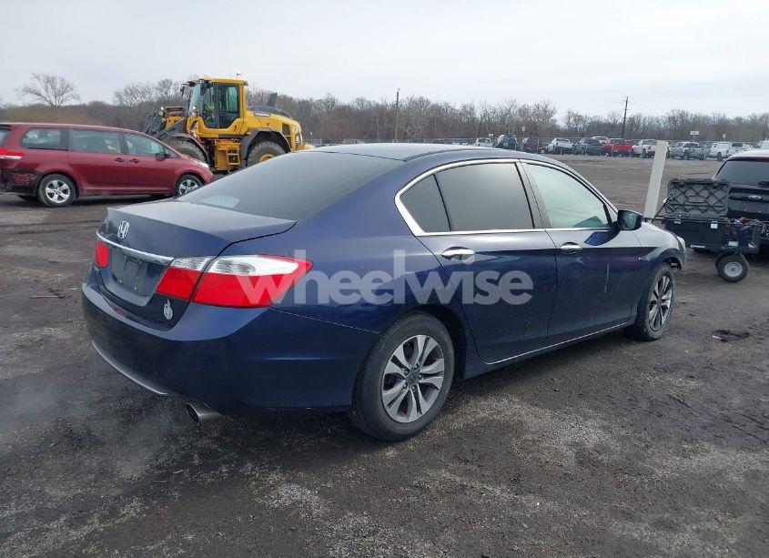 Photo 4 of 2015 Honda Accord LX (VIN 1HGCR2F3XFA006988)