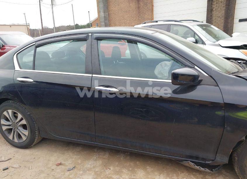 Photo 13 of 2015 Honda Accord LX (VIN 1HGCR2F3XFA034872)