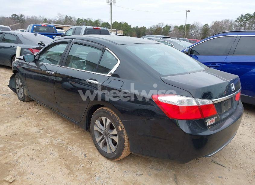 Photo 3 of 2015 Honda Accord LX (VIN 1HGCR2F3XFA034872)