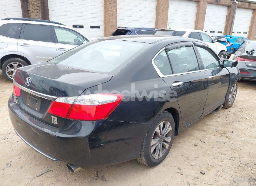 Photo 4 of 2015 Honda Accord LX (VIN 1HGCR2F3XFA034872)