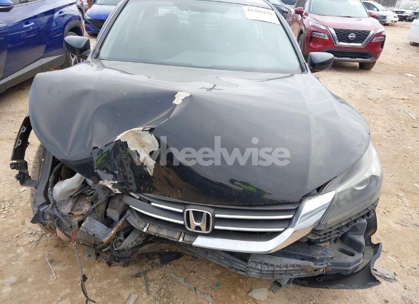 Photo 6 of 2015 Honda Accord LX (VIN 1HGCR2F3XFA034872)