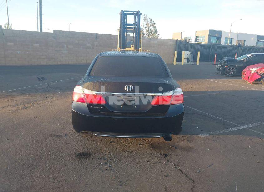 Photo 17 of 2015 Honda Accord LX (VIN 1HGCR2F3XFA041031)