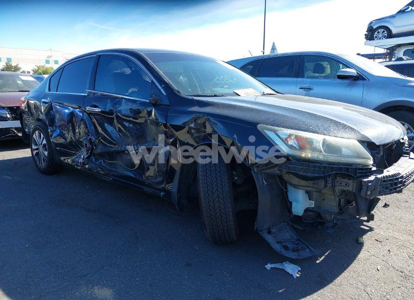 Photo 6 of 2015 Honda Accord LX (VIN 1HGCR2F3XFA041031)