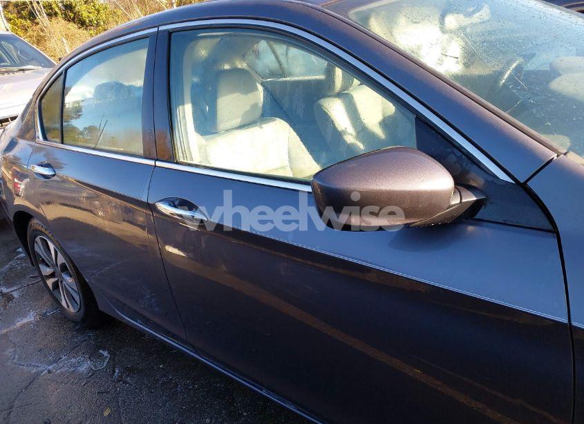 Photo 13 of 2015 Honda Accord LX (VIN 1HGCR2F3XFA067872)