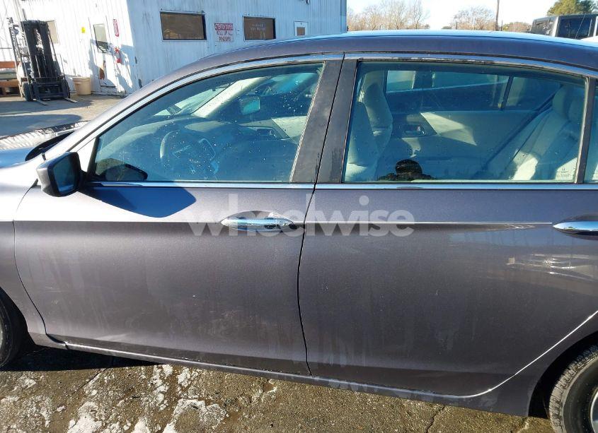 Photo 14 of 2015 Honda Accord LX (VIN 1HGCR2F3XFA067872)