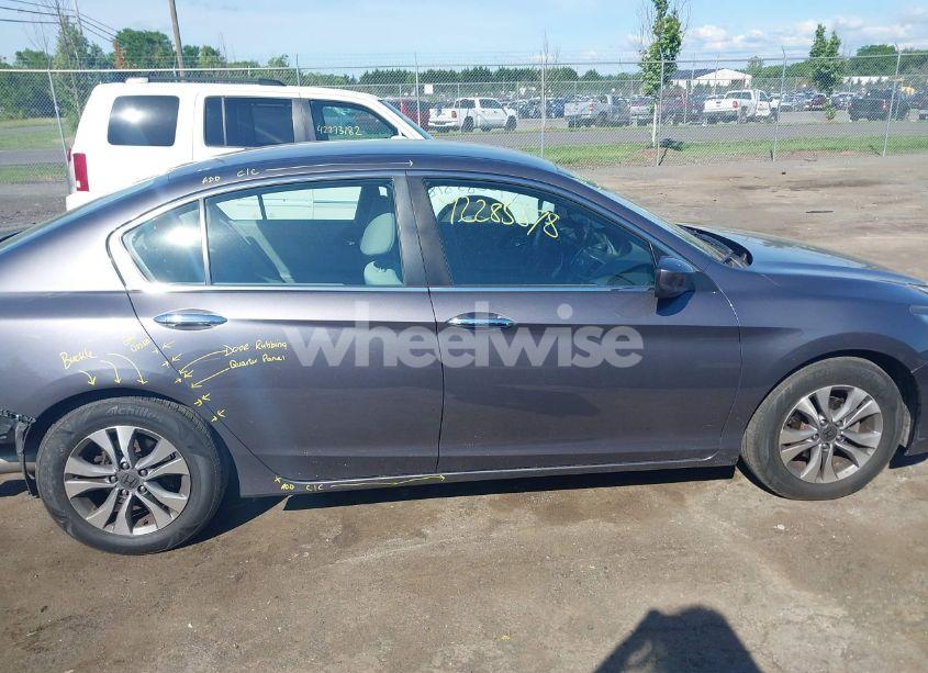 Photo 13 of 2015 Honda Accord LX (VIN 1HGCR2F3XFA081285)