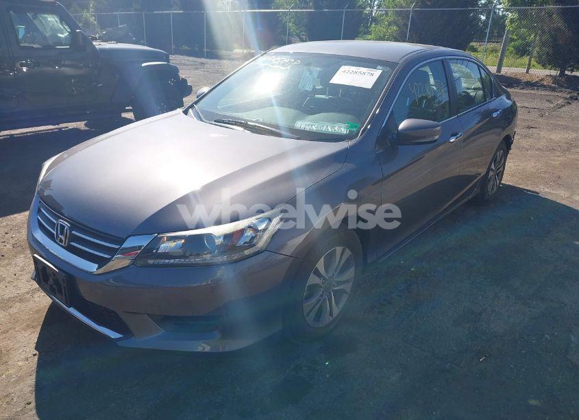 Photo 2 of 2015 Honda Accord LX (VIN 1HGCR2F3XFA081285)