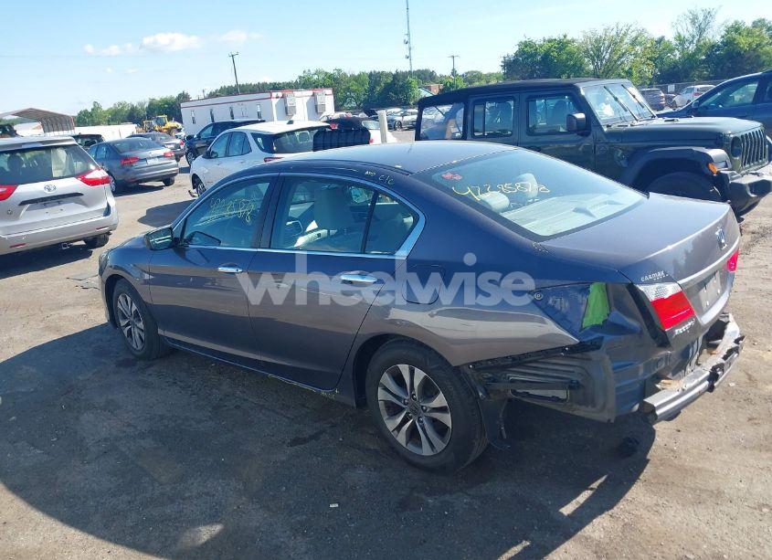 Photo 3 of 2015 Honda Accord LX (VIN 1HGCR2F3XFA081285)