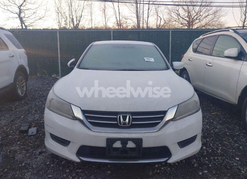 Photo 6 of 2015 Honda Accord LX (VIN 1HGCR2F3XFA095882)
