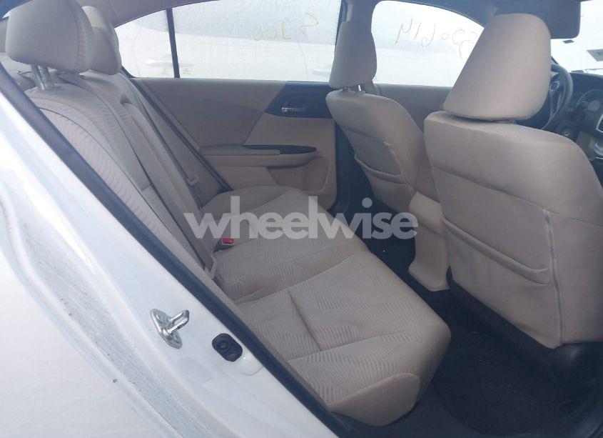 Photo 8 of 2015 Honda Accord LX (VIN 1HGCR2F3XFA095882)