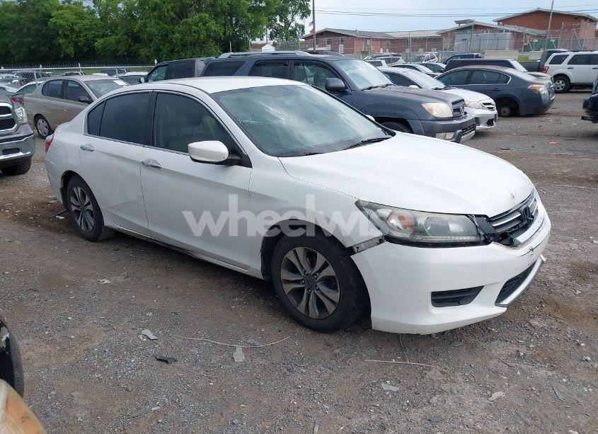 2015 Honda Accord LX (VIN 1HGCR2F3XFA127035) main photo