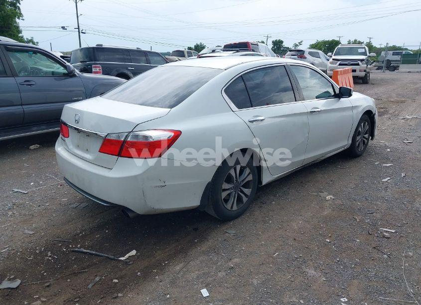 Photo 4 of 2015 Honda Accord LX (VIN 1HGCR2F3XFA127035)