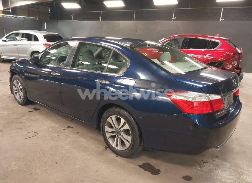 Photo 3 of 2015 Honda Accord LX (VIN 1HGCR2F3XFA130128)