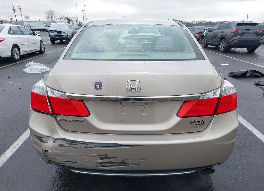 Photo 16 of 2015 Honda Accord LX (VIN 1HGCR2F3XFA141369)